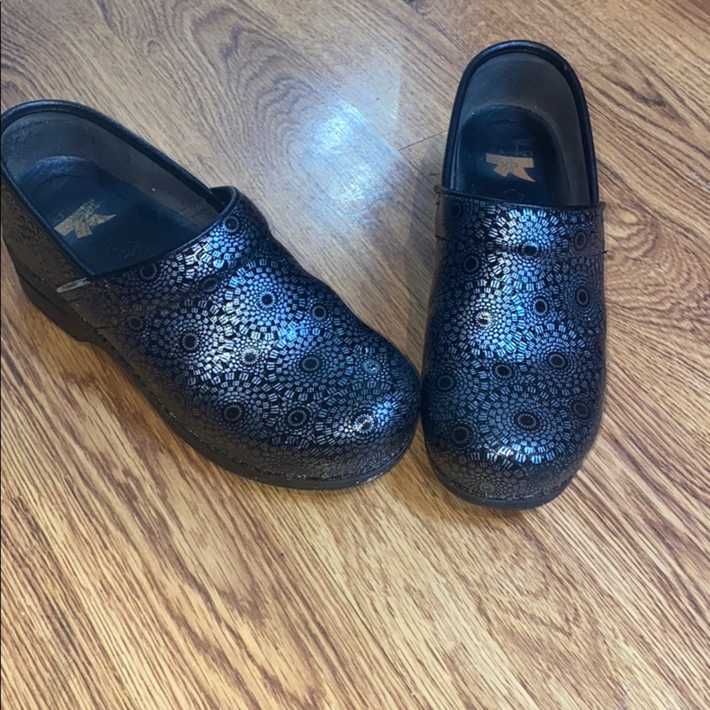 Gently worn dansko xp